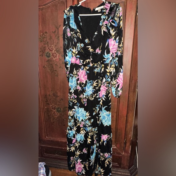 Fourteenth Place Floral Maxi Dress - Picture 3 of 6